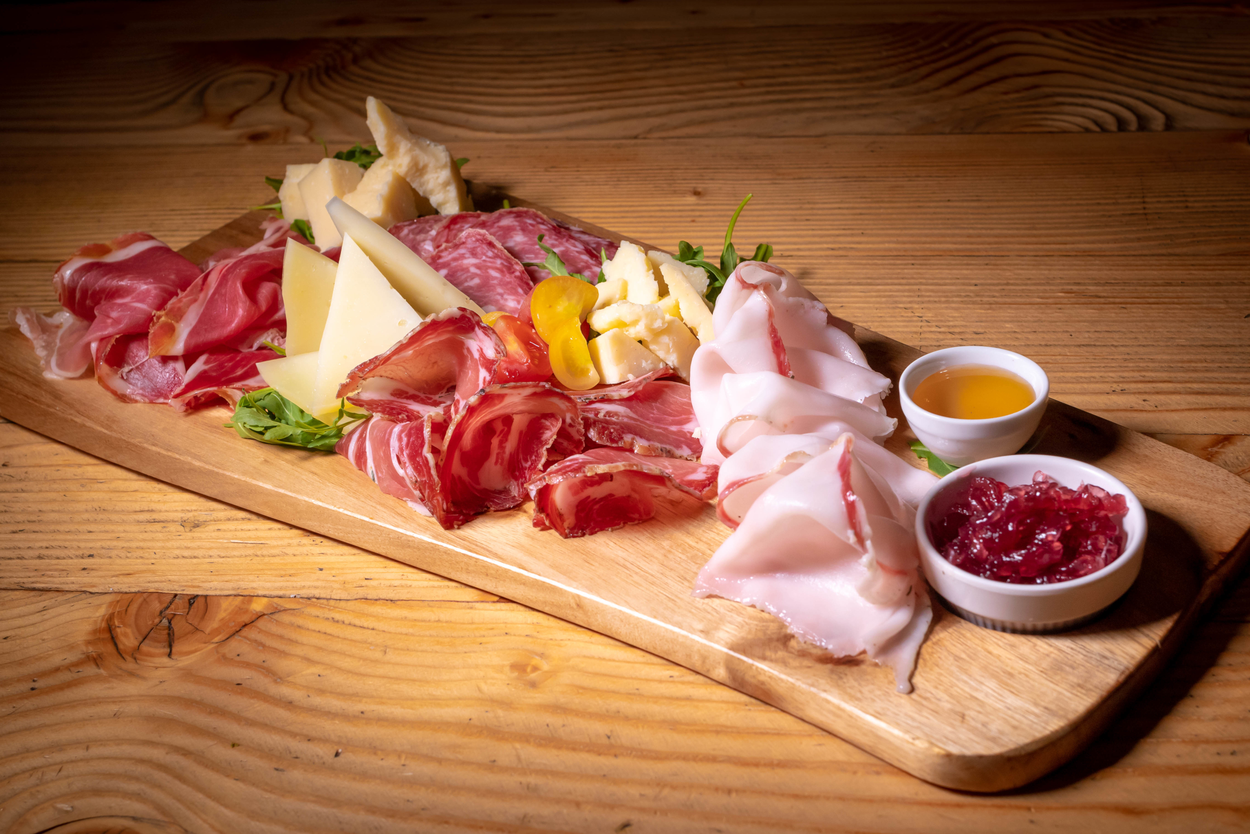 tagliere di salumi e formaggi 1